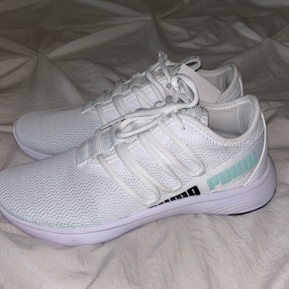 Puma Sneakers